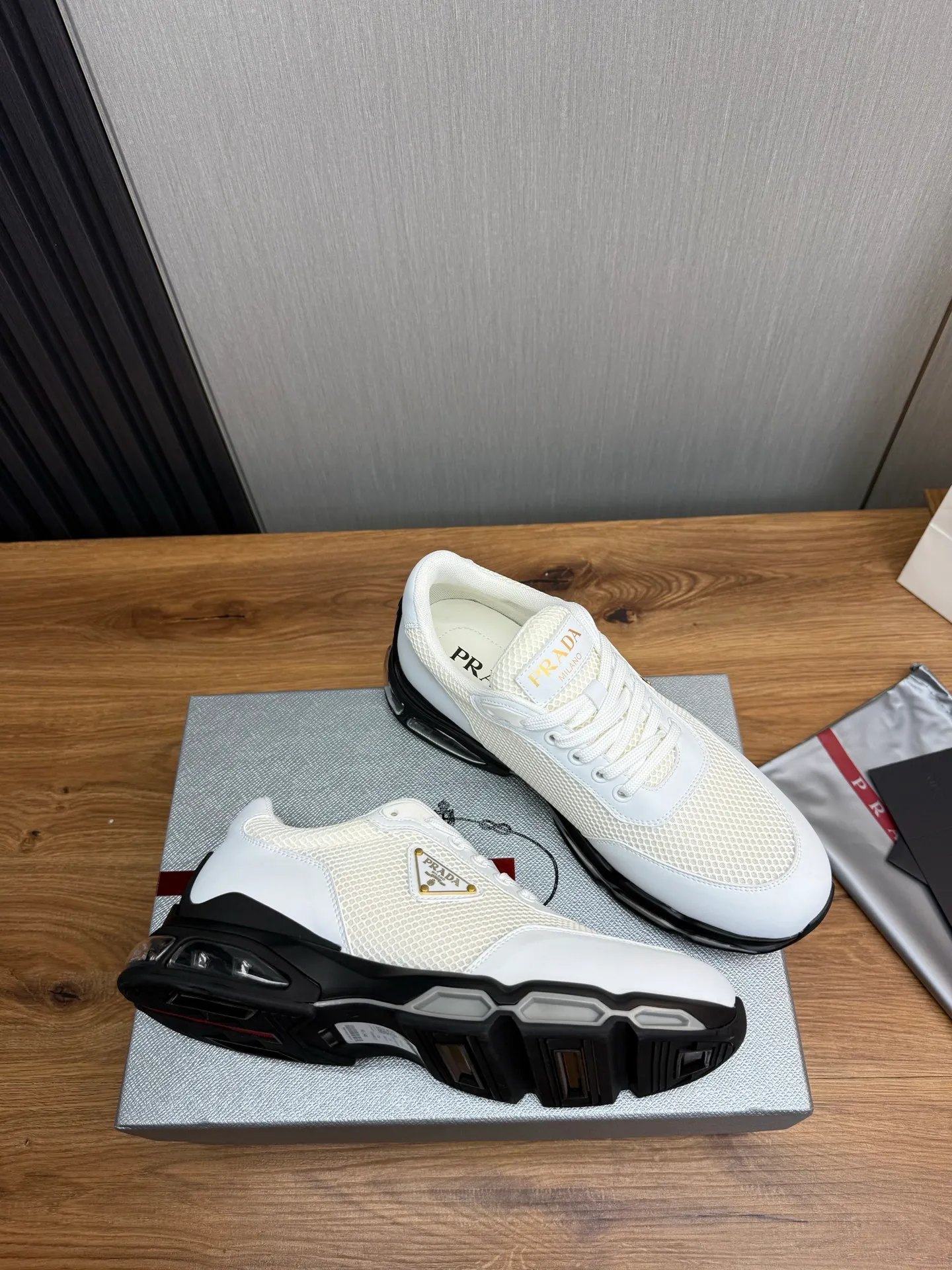 Men's shoes 💰640💰 [PRADA] Men's shoes are popular in the counter, high-quality shipments ✔️Official website synchronization, original cowhide with mesh surface + cowhide lining, 1⃣️:1⃣️reproduction, original air cushion original bottom, 38-45 (customized at 45)